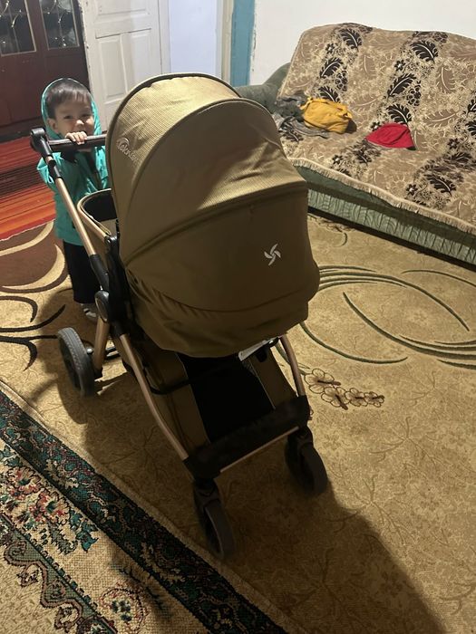 Детская коляска.