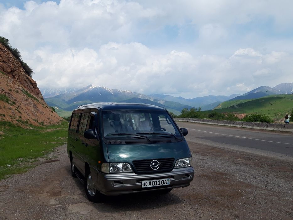 O‘zbekiston bo‘ylab mikroavtobus xizmati — sayyohlar va guruhlar uchun