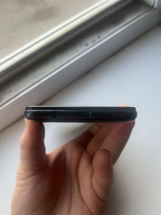 Samsung a31  срочно продам