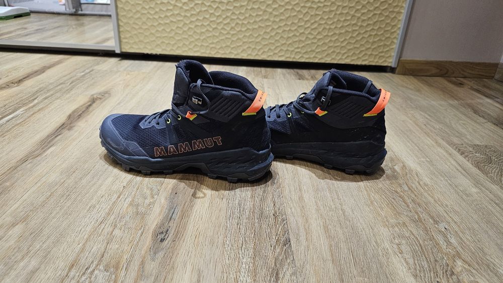 Туристически обувки MAMMUT 43 номер