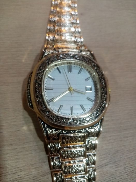 Продам новые мужские часы!