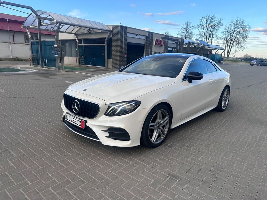 Mercedes-Benz E Mercedes 220d Coupe Alb Perlat