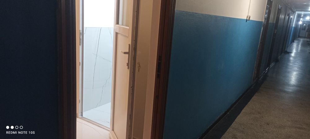 Camera cămin renovata cu baie proprie