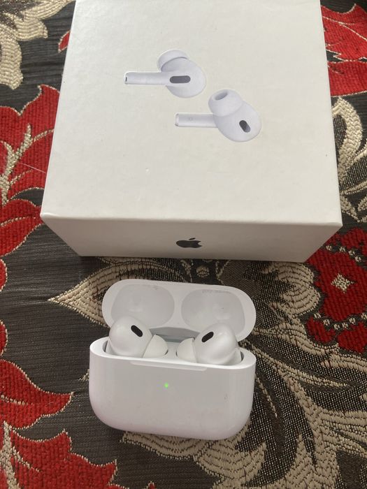 Наушники , есть торг ,оригинал