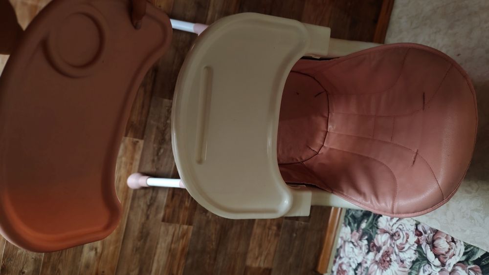 Продам детский стол для кормления