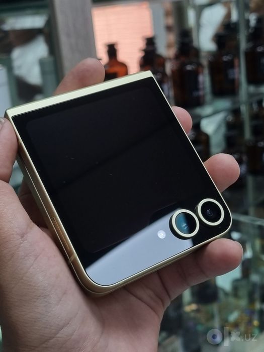 Samsung Z Flip 6
