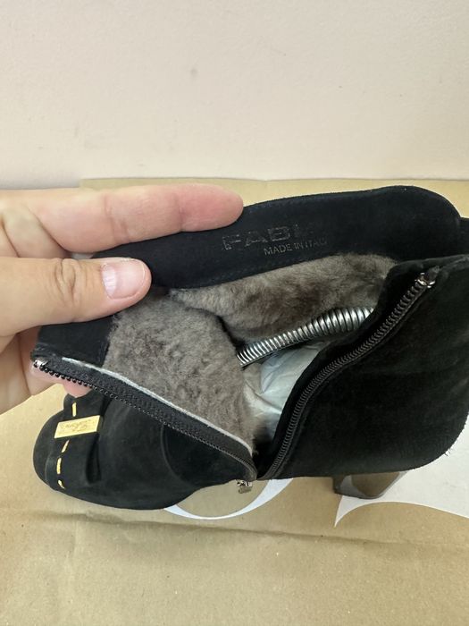 Продам зимние сапоги