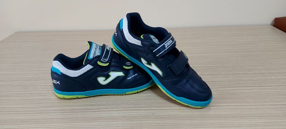 Adidasi Nike,marime 39