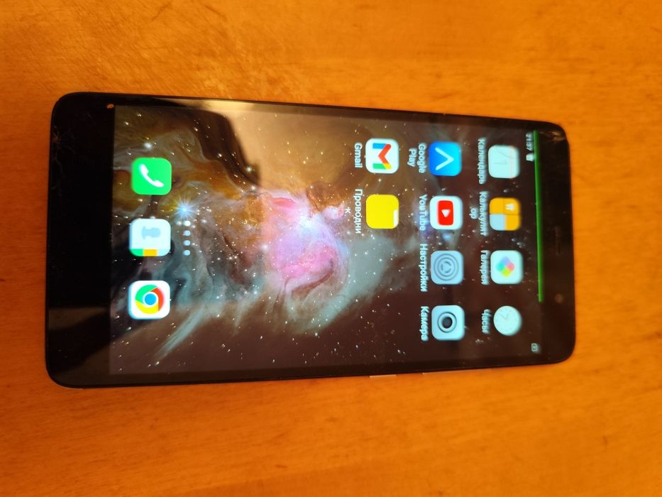 Продам Xiaomi Redmi Note 3 (2/16 ГБ)