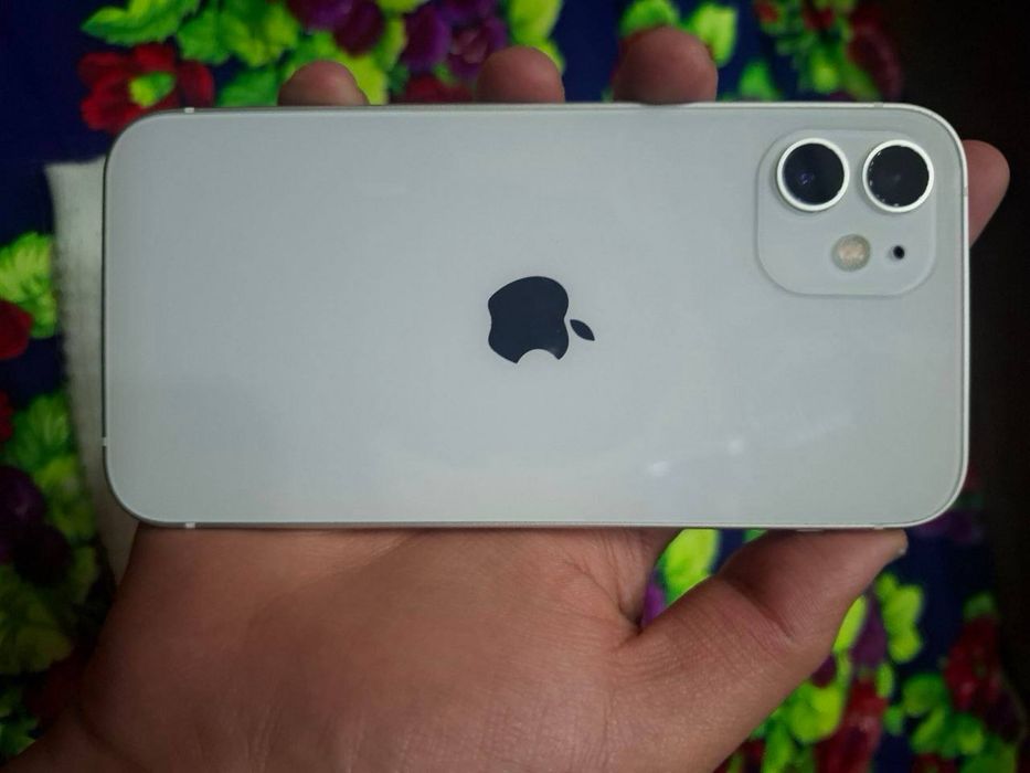 Iphone 12 ideal holatda