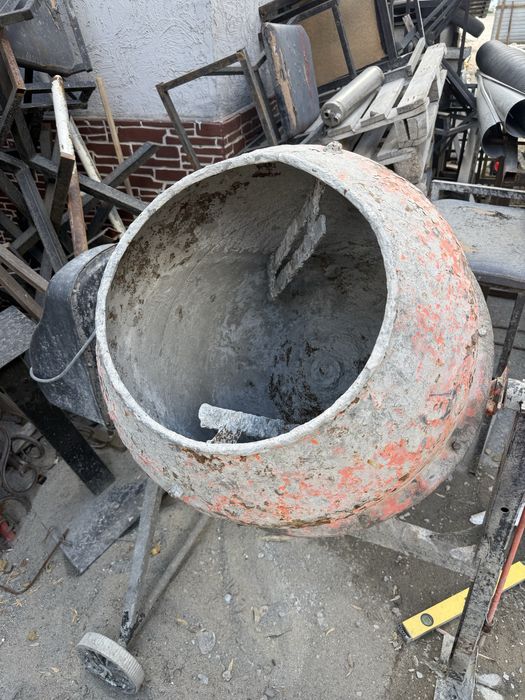 Бетономешалка б.у