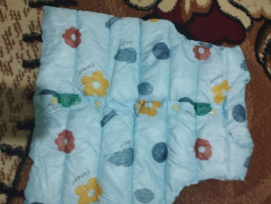 Detskiy bez rukafka kurtka og'il bola va  qiz bollarga