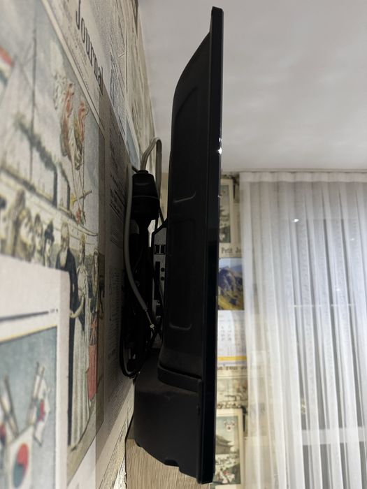 Телевизор STARLIGHT 32”