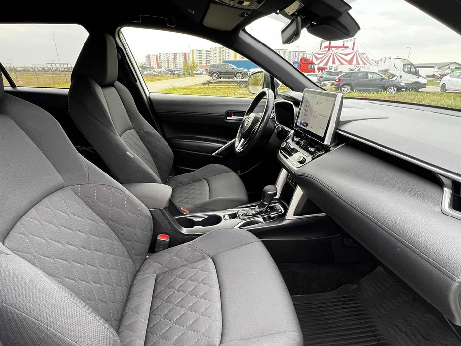 Toyota Corolla Cross An Fab.2023 2.0i Hybrid Recent Adusa !