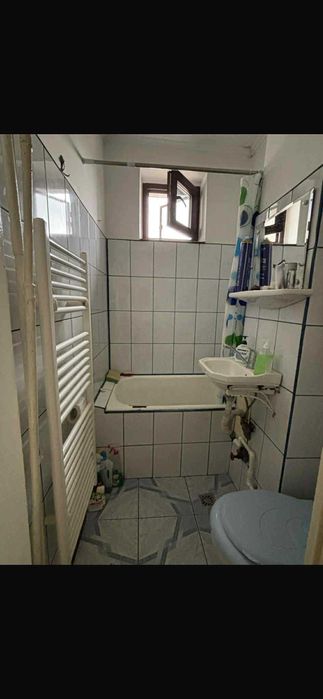 Apartament 3 camere, situat in zona Stadionului