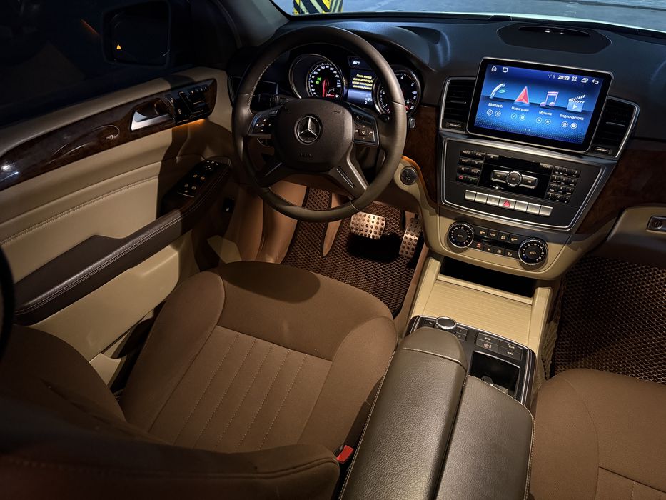 Mersedes benz ML 350 4matic 2012