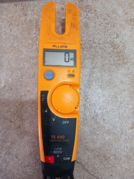 Fluke TS 600 tester electric