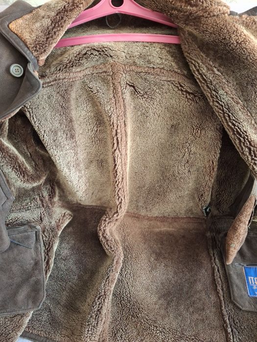 Дубленка   коричневого цвета, б/у