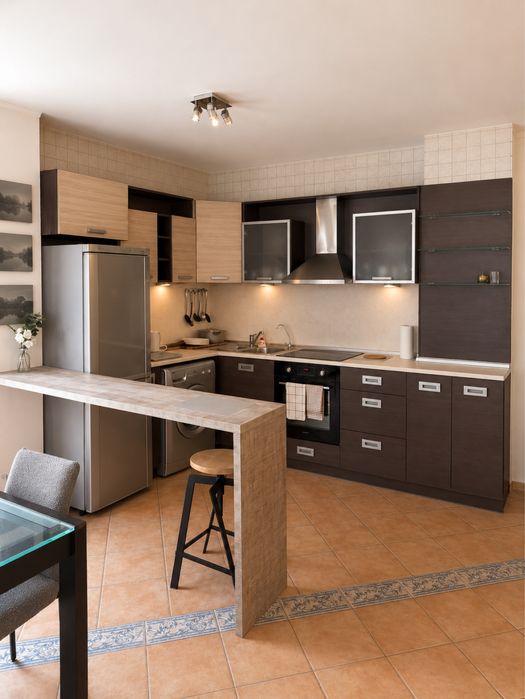Продава се Тристаен апартамент в Варна, Гръцка махала - 120 кв.м за 10 €/кв.м - Снимка #3