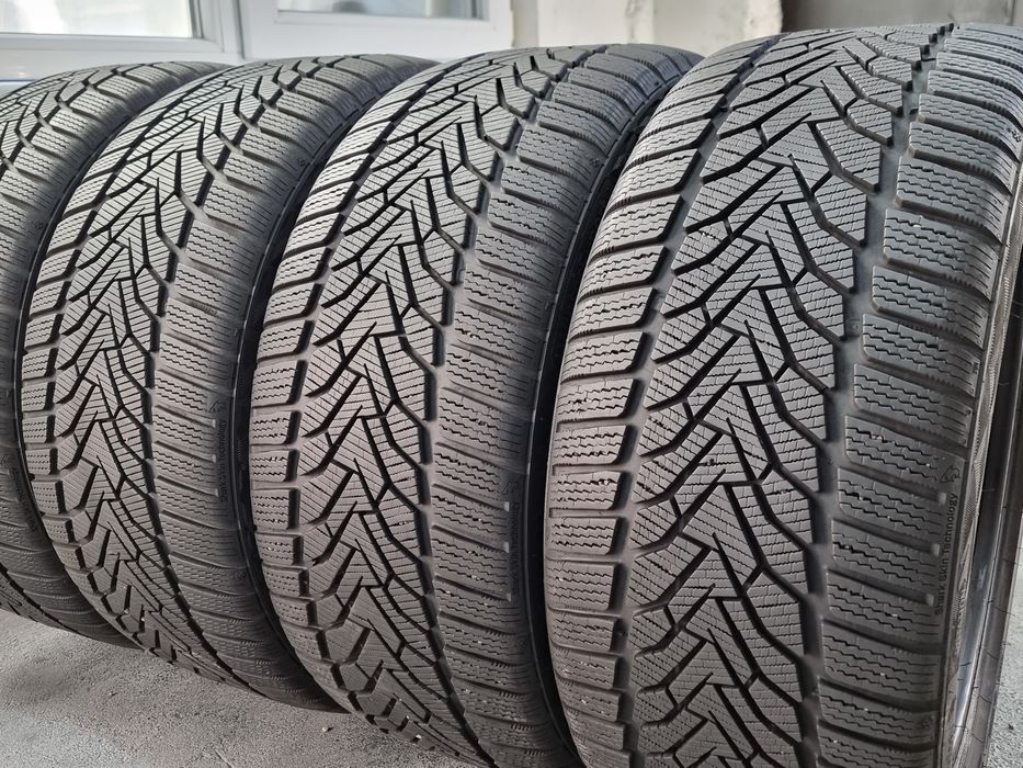 "Dot 22" 245/40/18 Uniroyal 4Броя: 680лв 8.5мм