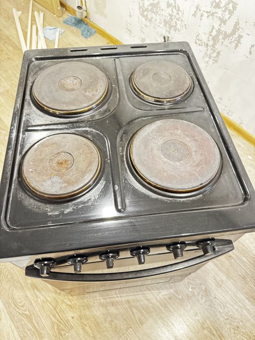 Продам электрическую  плитку