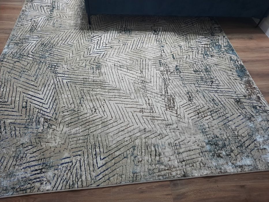 Продам ковёр новая