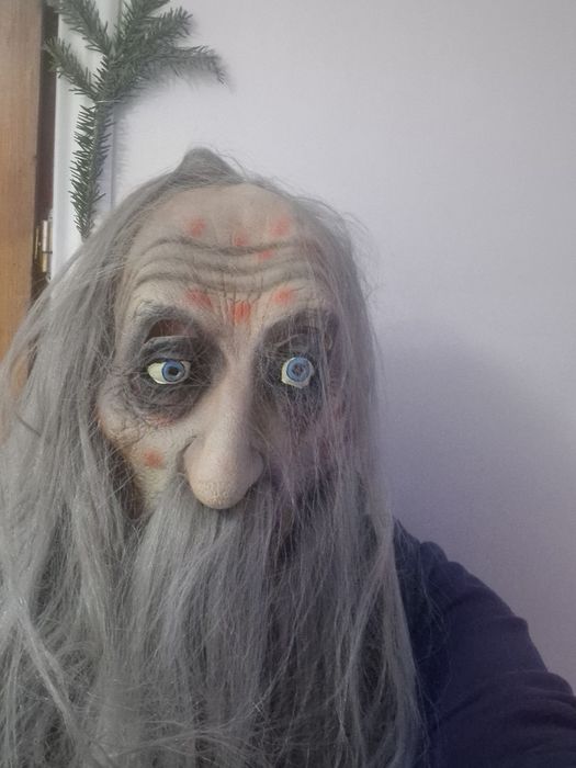 Măști  mos și costum de moș Crăciun, mesaj în privat pentru mai multe