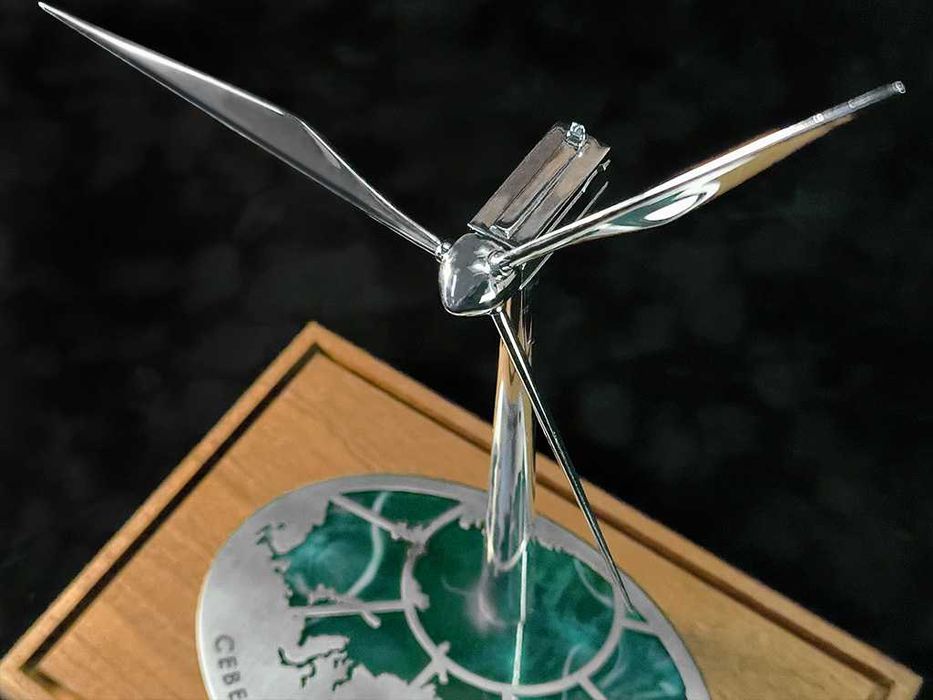 Статуэтки, награды, медали, бизнес сувениры, премиум подарки