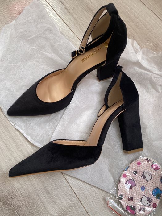 Новые туфли 37р отличные, стильные