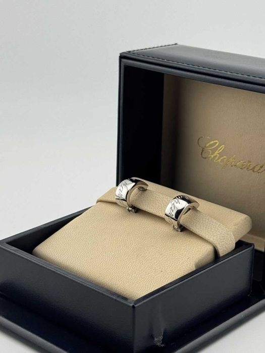 Серьги Chopard  Chopardissimo