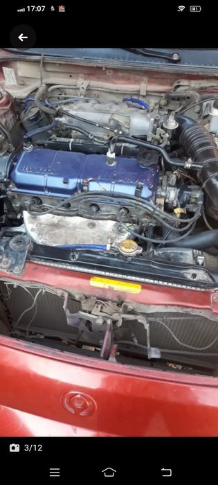 Продам срочно Mazda 323