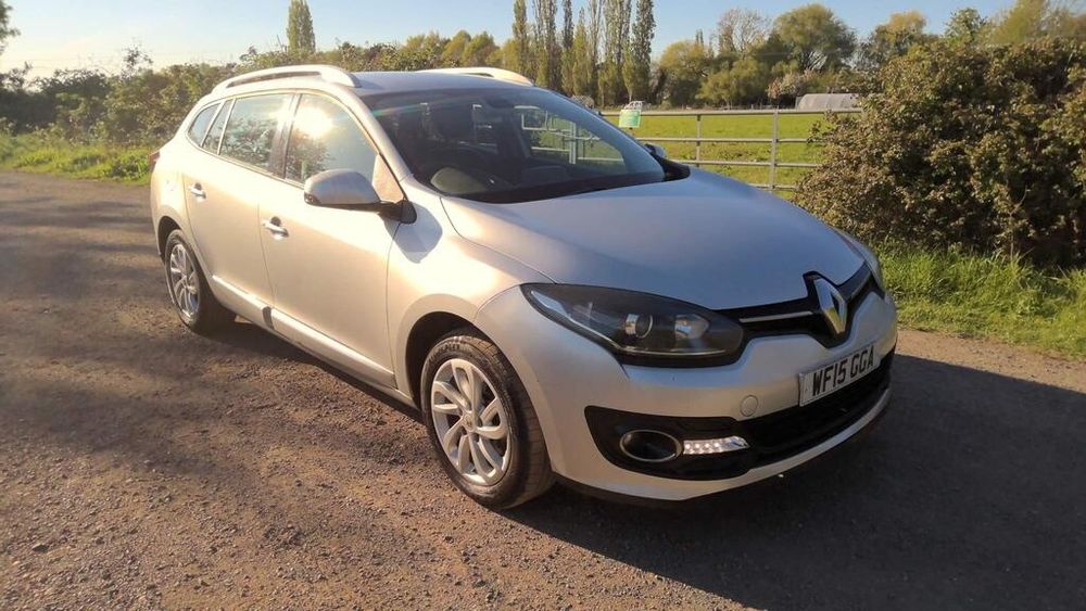 Dezmembrez Dezmembrari Renault Megane 3 motor 1.5 dci
