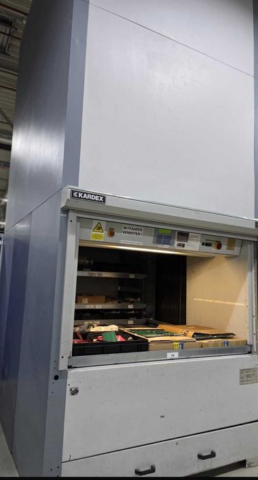 Vând sistem automat de depozitare verticală Kardex Shuttle