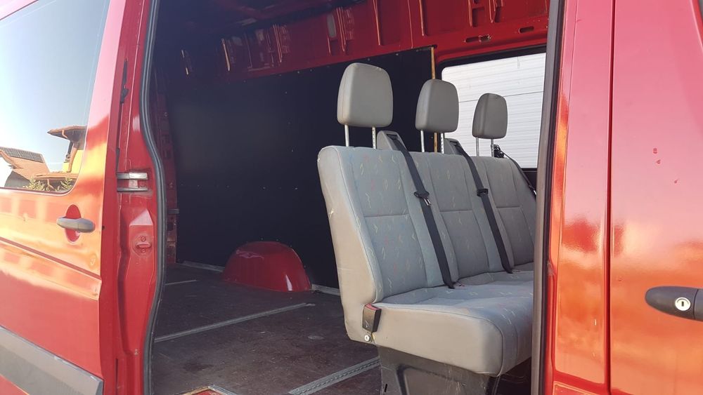 Vand Vw Crafter 6 locuri 2.5 diesel
