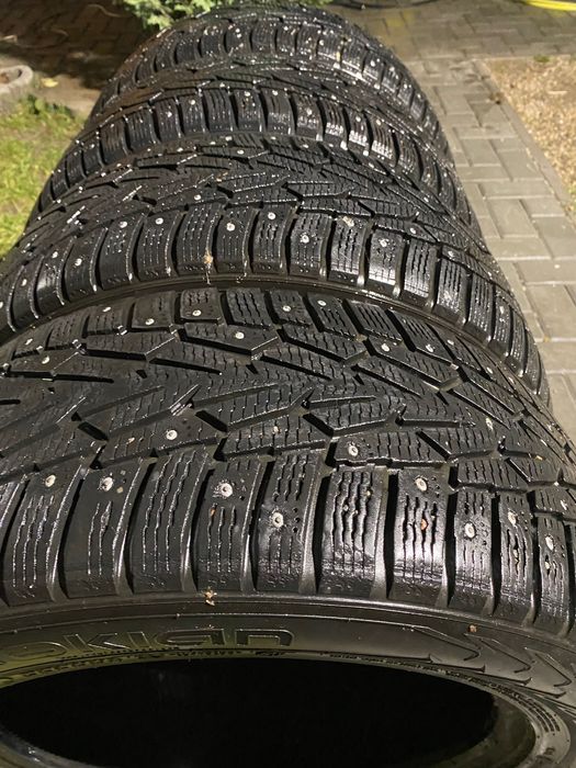 Vând cauciucuri iarnă BMW5x120. 225/55R16 Prețul este 150 de lei buc