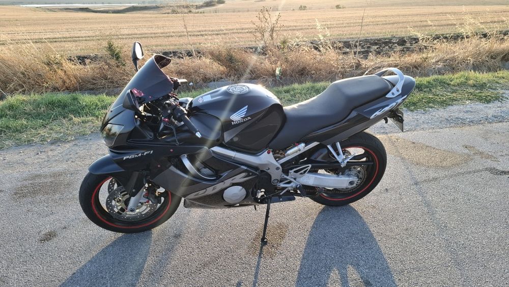 Honda CBR F4i.      .