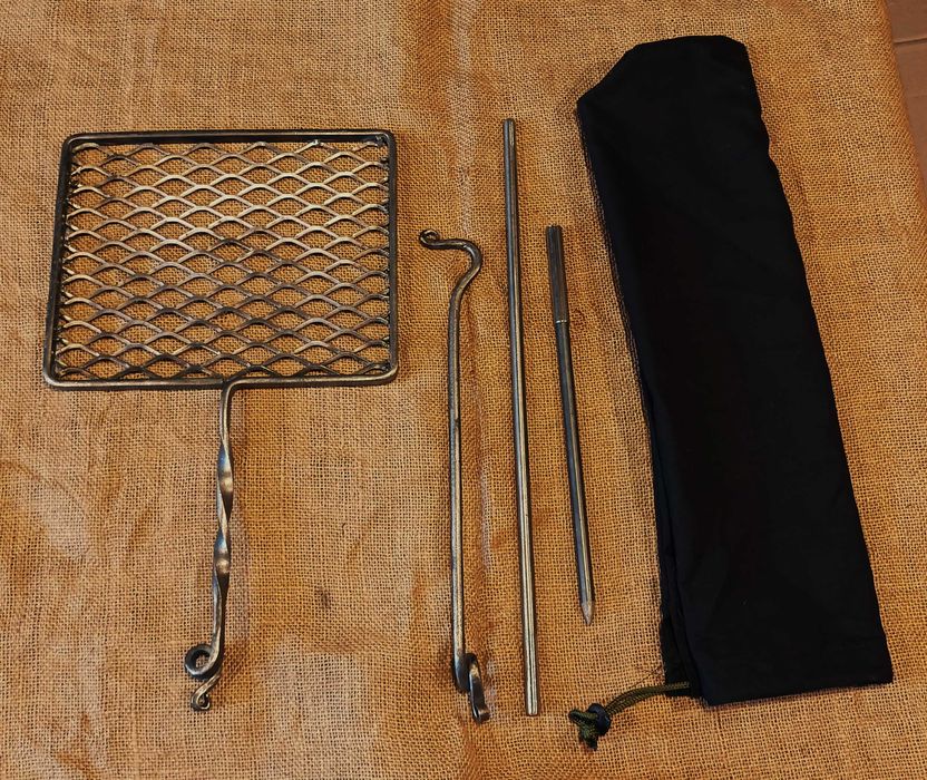 Gratar camping, bushcraft.