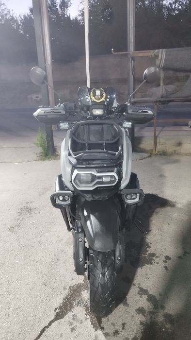 TANK Bennali 180cc