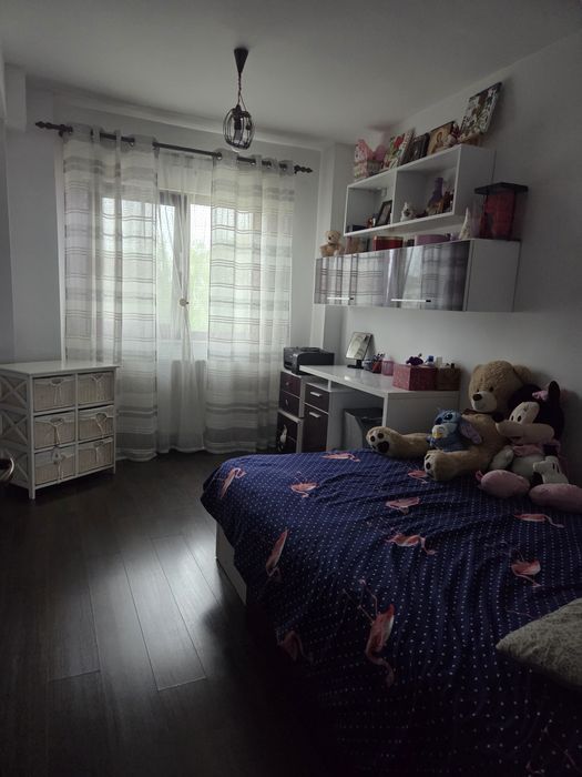 Închiriez apartament 3camere Pitești cartier Trivale