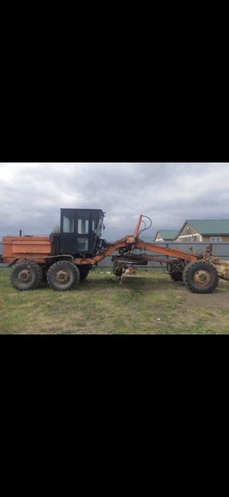 Автогредир продам