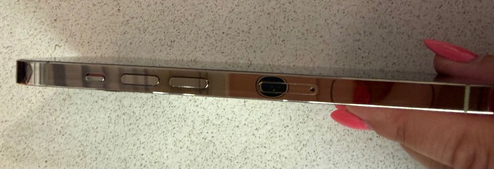 iPhone 14 pro gold
