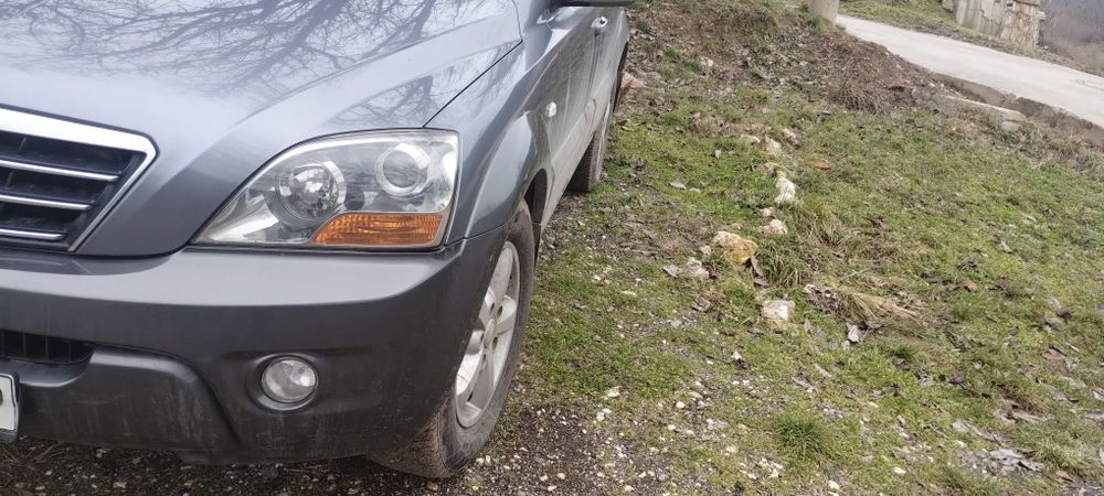 Киа Соренто 2.5   170коня цяла за части