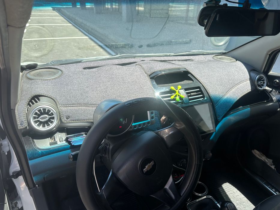 Продам Спарк 2017 года в отличном состояние