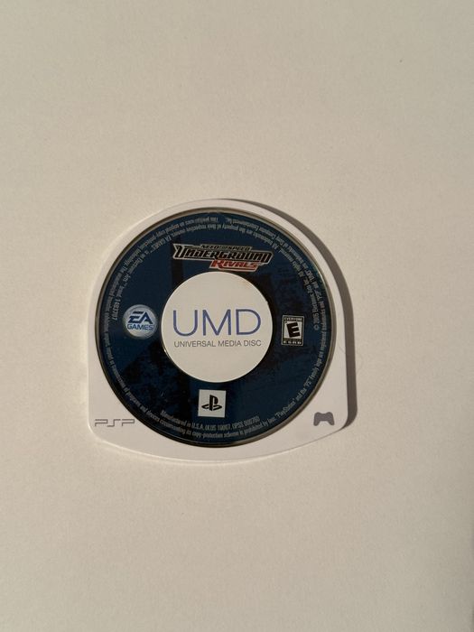 3 jocuri PSP regiunea NTSC ( USA )