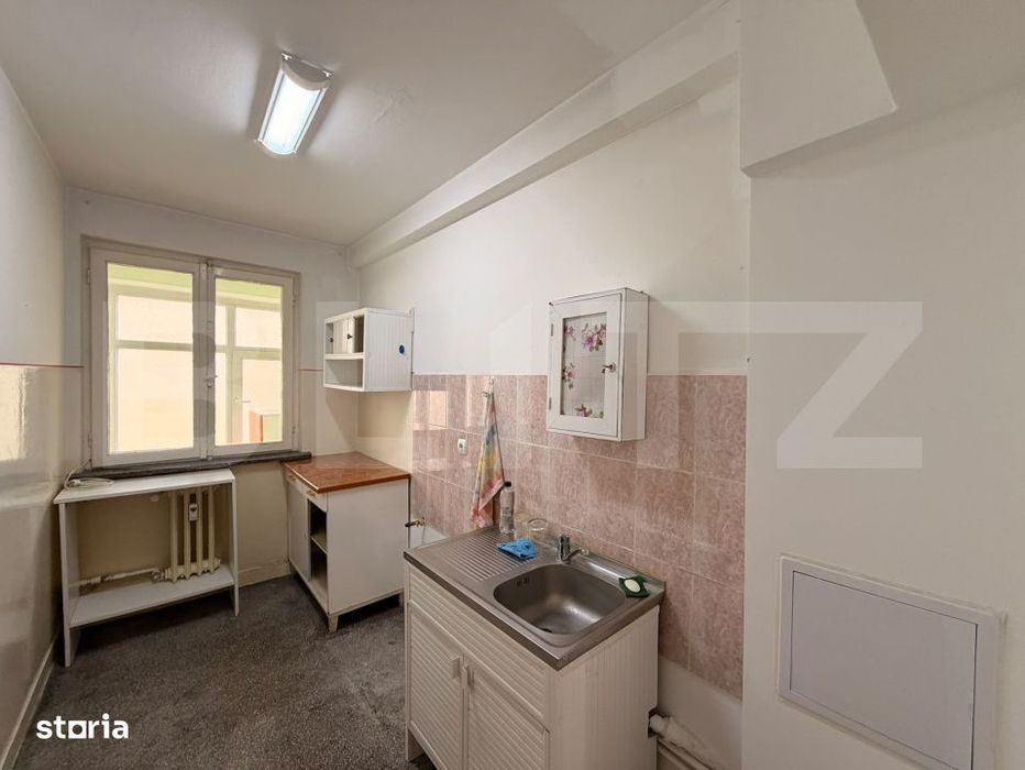 Apartament 2 camere, parter, zona Petre Ispirescu