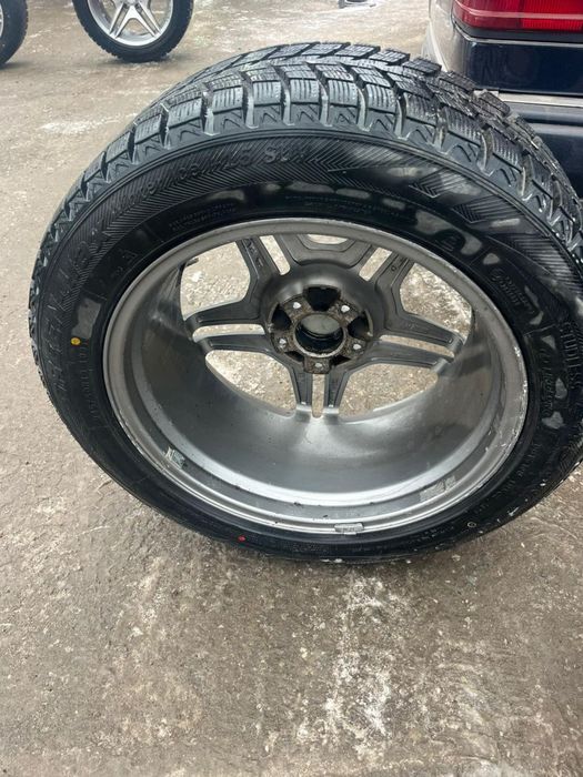 Зимние шины  245/50.18
