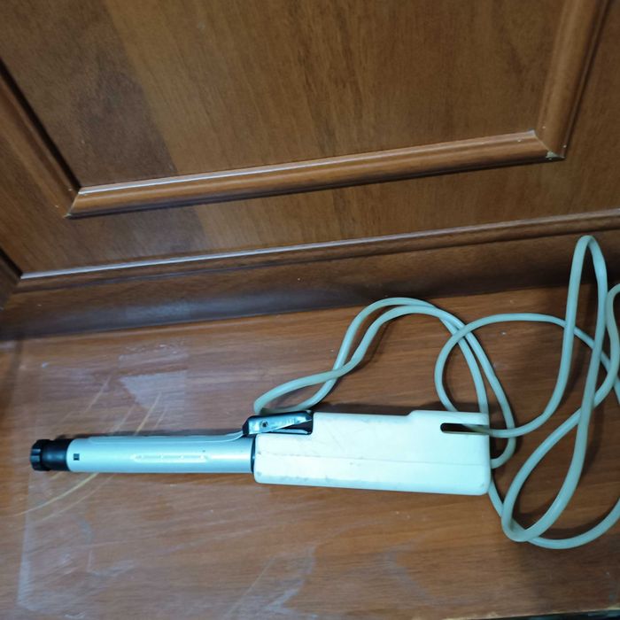 Продам утюжок для волос и плойку