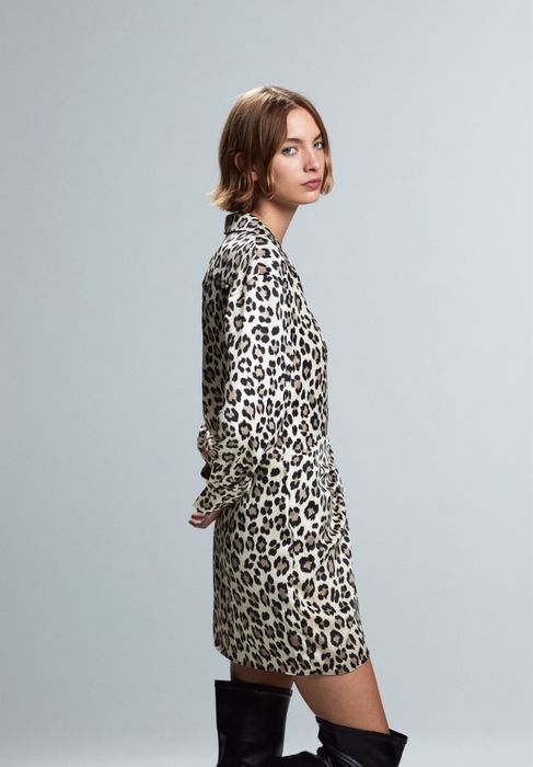 Платье леопард