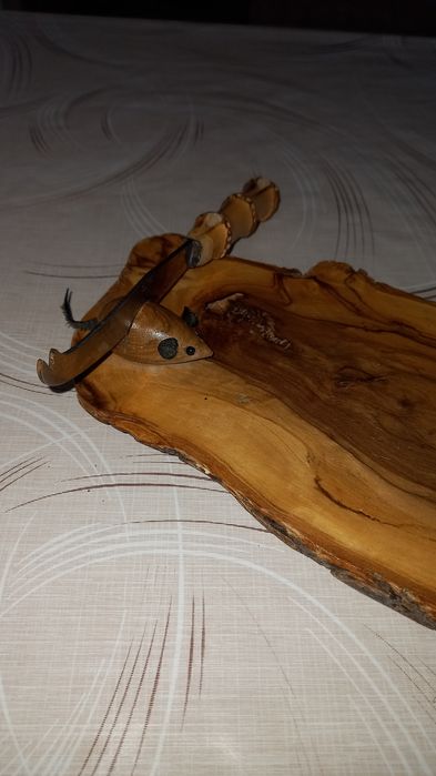 Дърворезба дъска с нож ръчна изработка и часовник