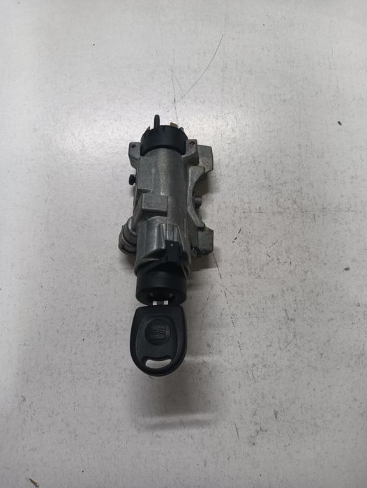 Contact cu cheie AUTOMAT AUDI A3 8L1 1996 - 2006 1.9 TDI AGR, ALH